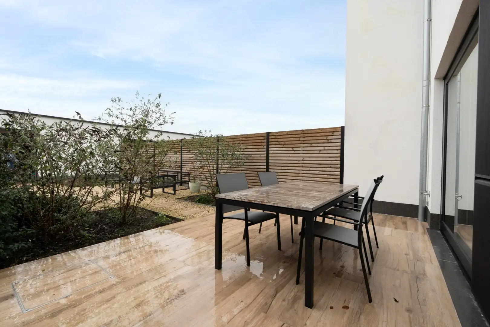 Woning met 4 kamers, 2 badkamers en 2 garages foto 16