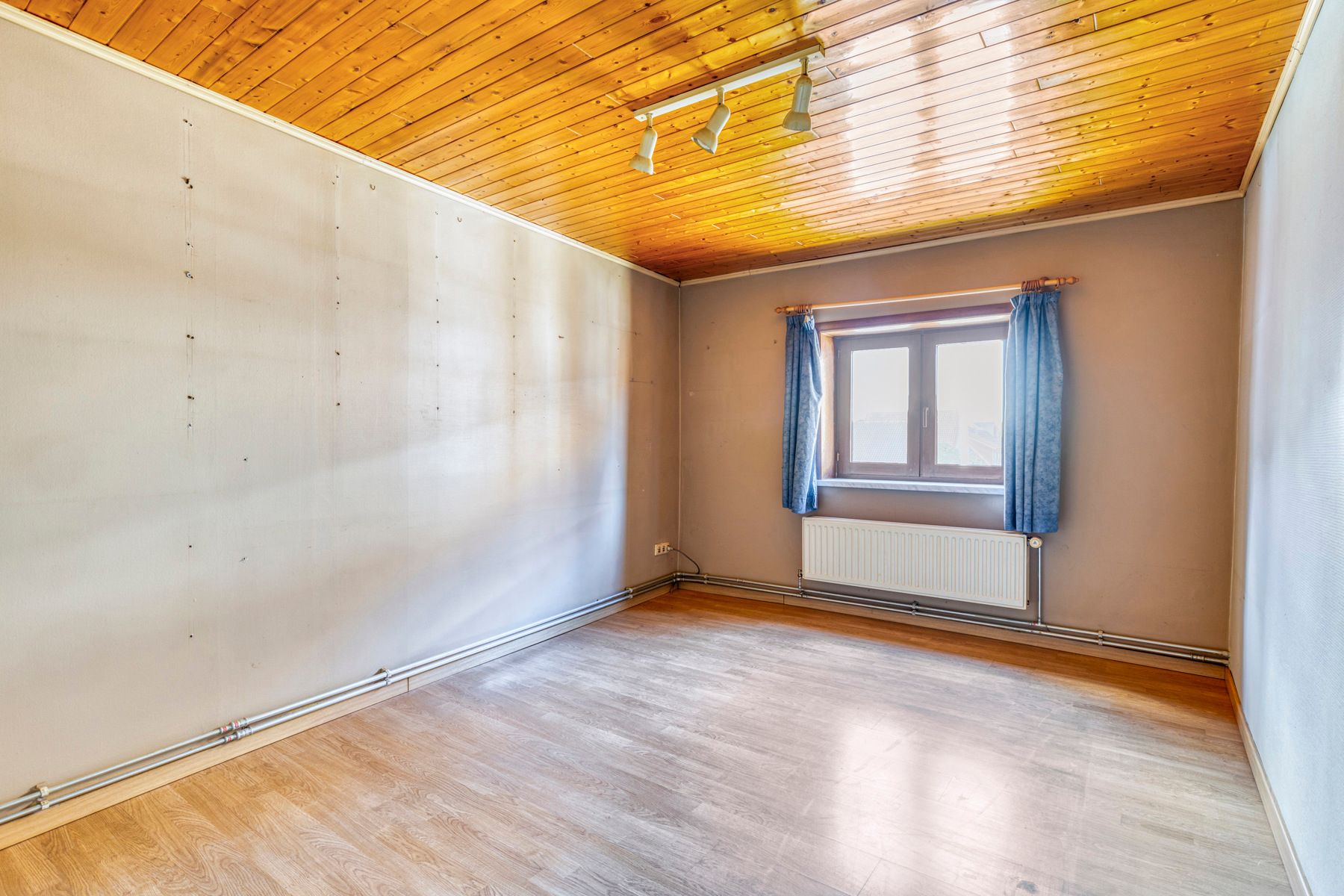 Karaktervolle Woning in het Centrum van Brussegem! foto 10