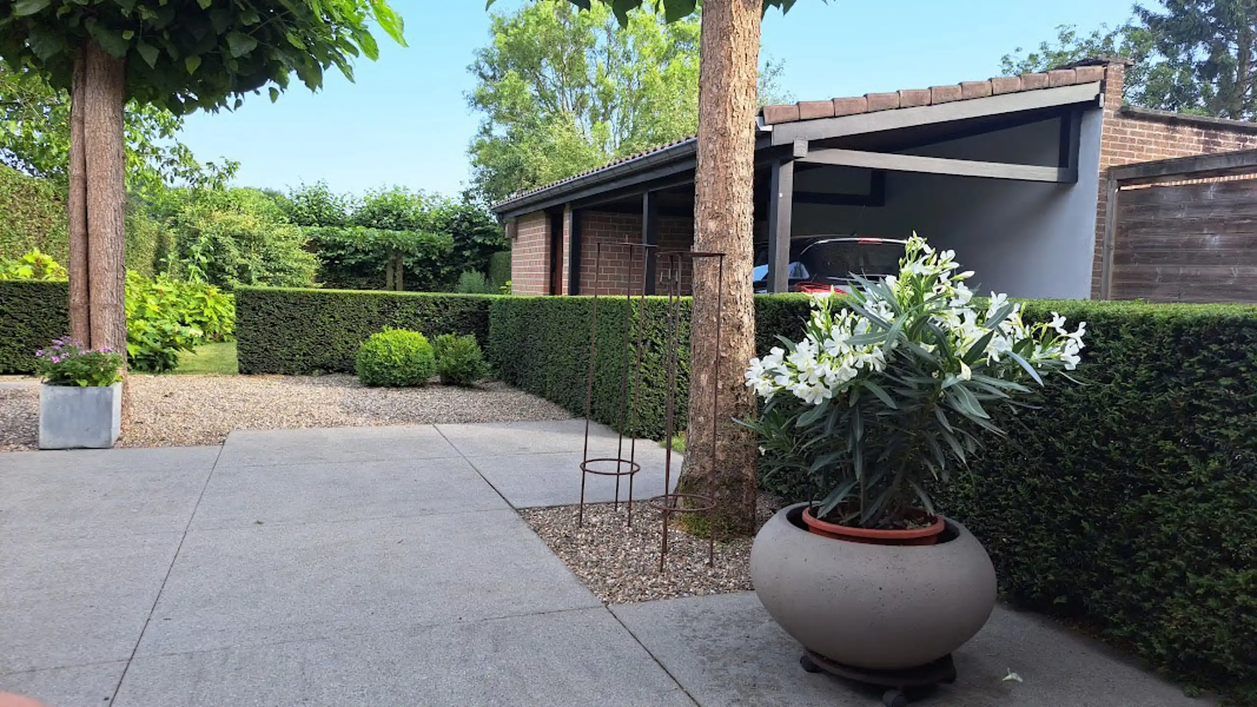 Ruime splitlevel woning, zuidgerichte tuin (ca. 522 m²) foto 35