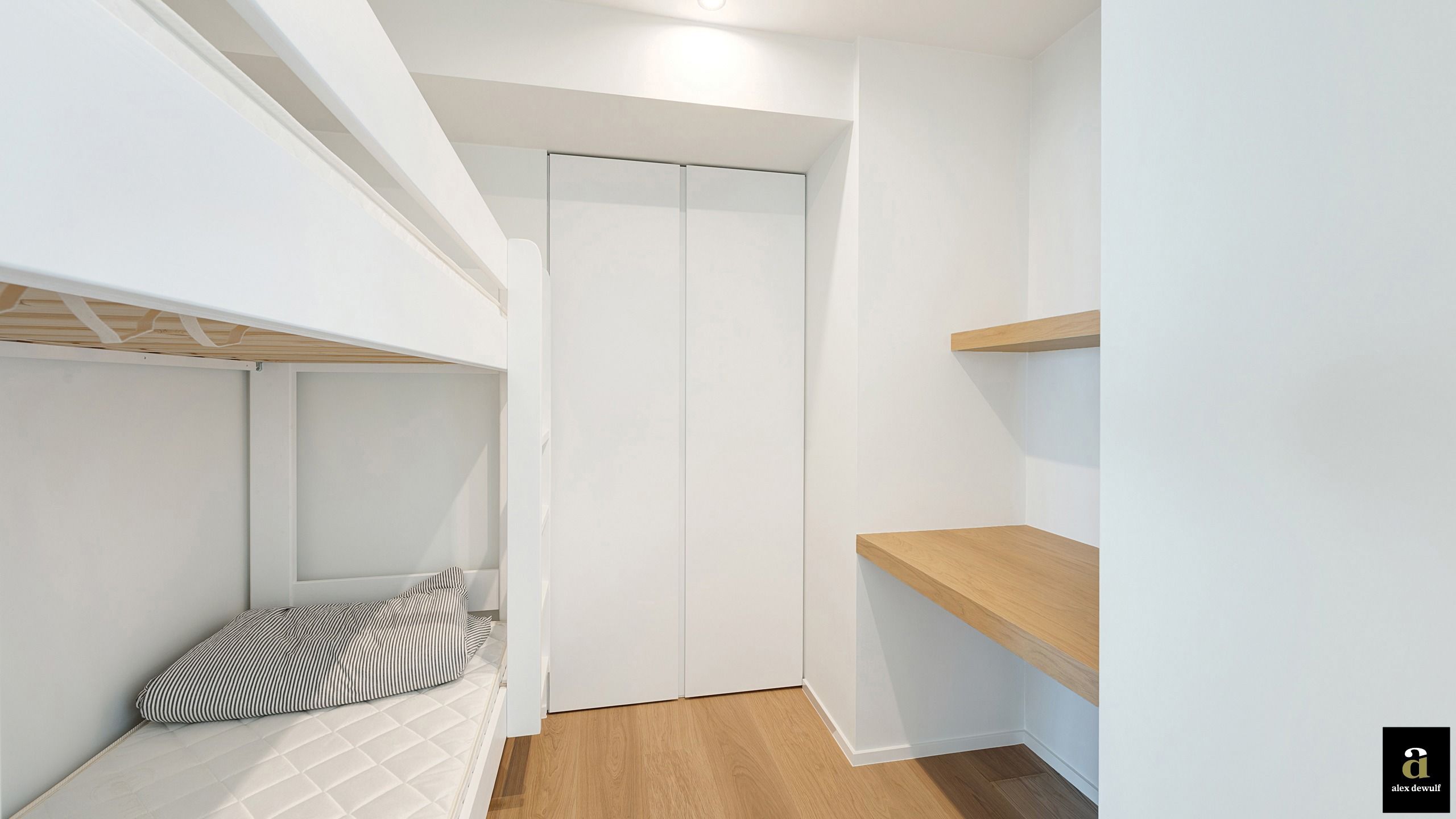 Instapklaar appartement op de Zeedijk in een mooi hoekgebouw foto 18