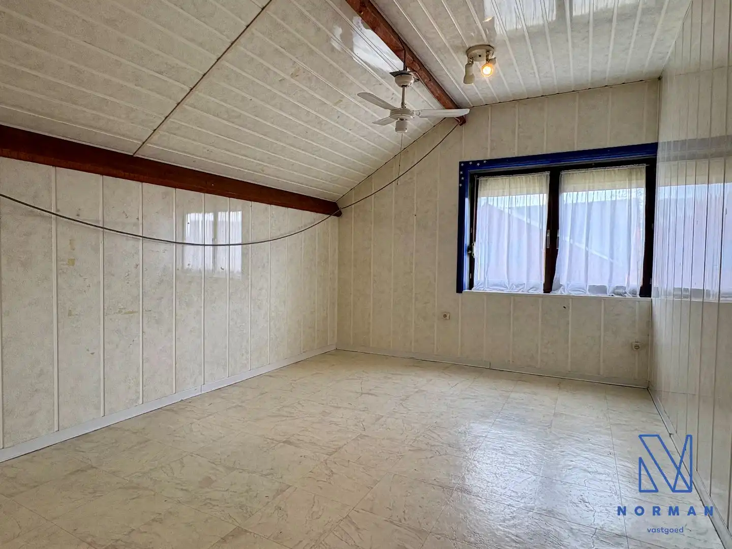 Alleenstaande te renoveren woning in Vichte met veel potentieel! foto 13
