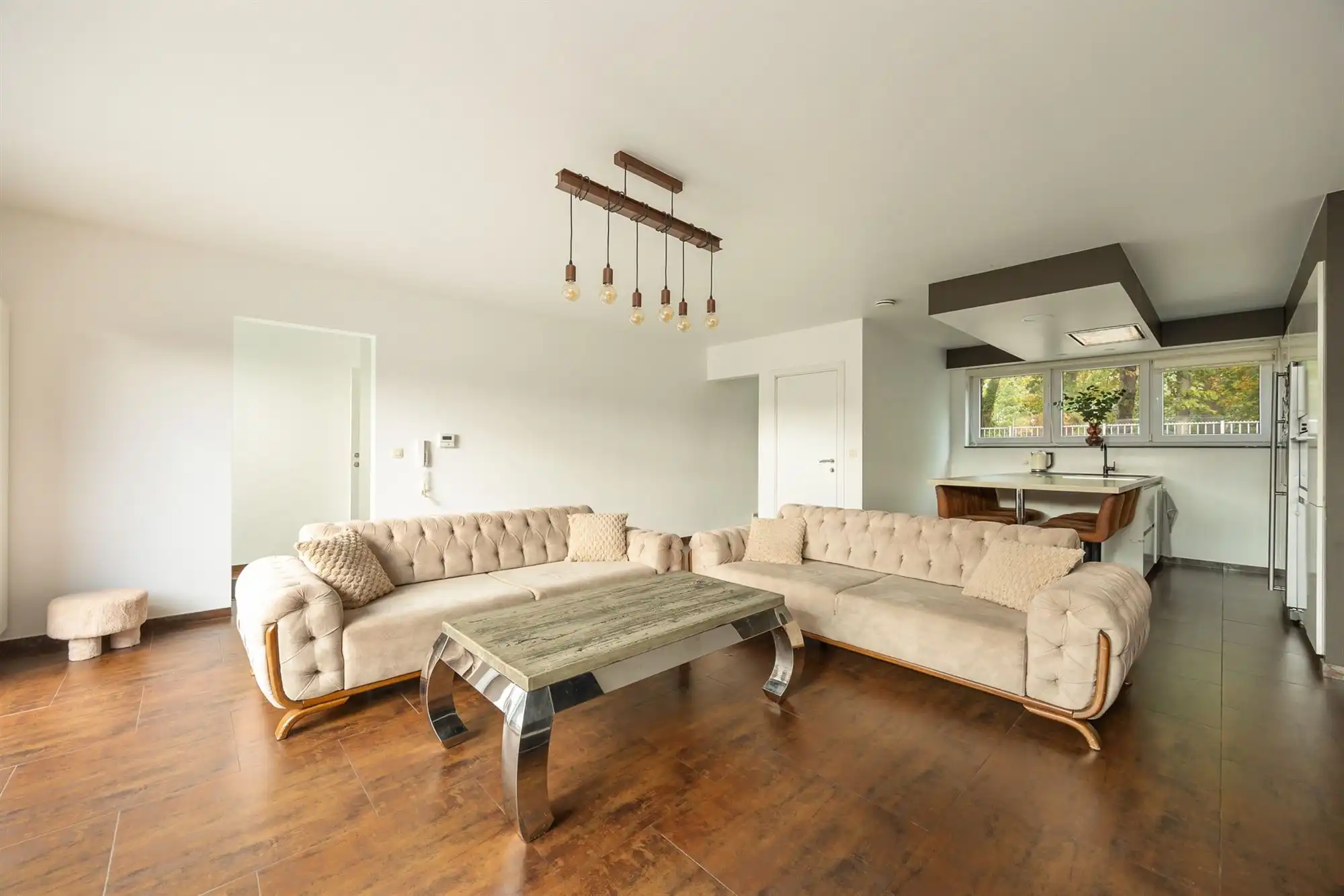 Moderne duplex met twee slaapkamers en parking foto 2