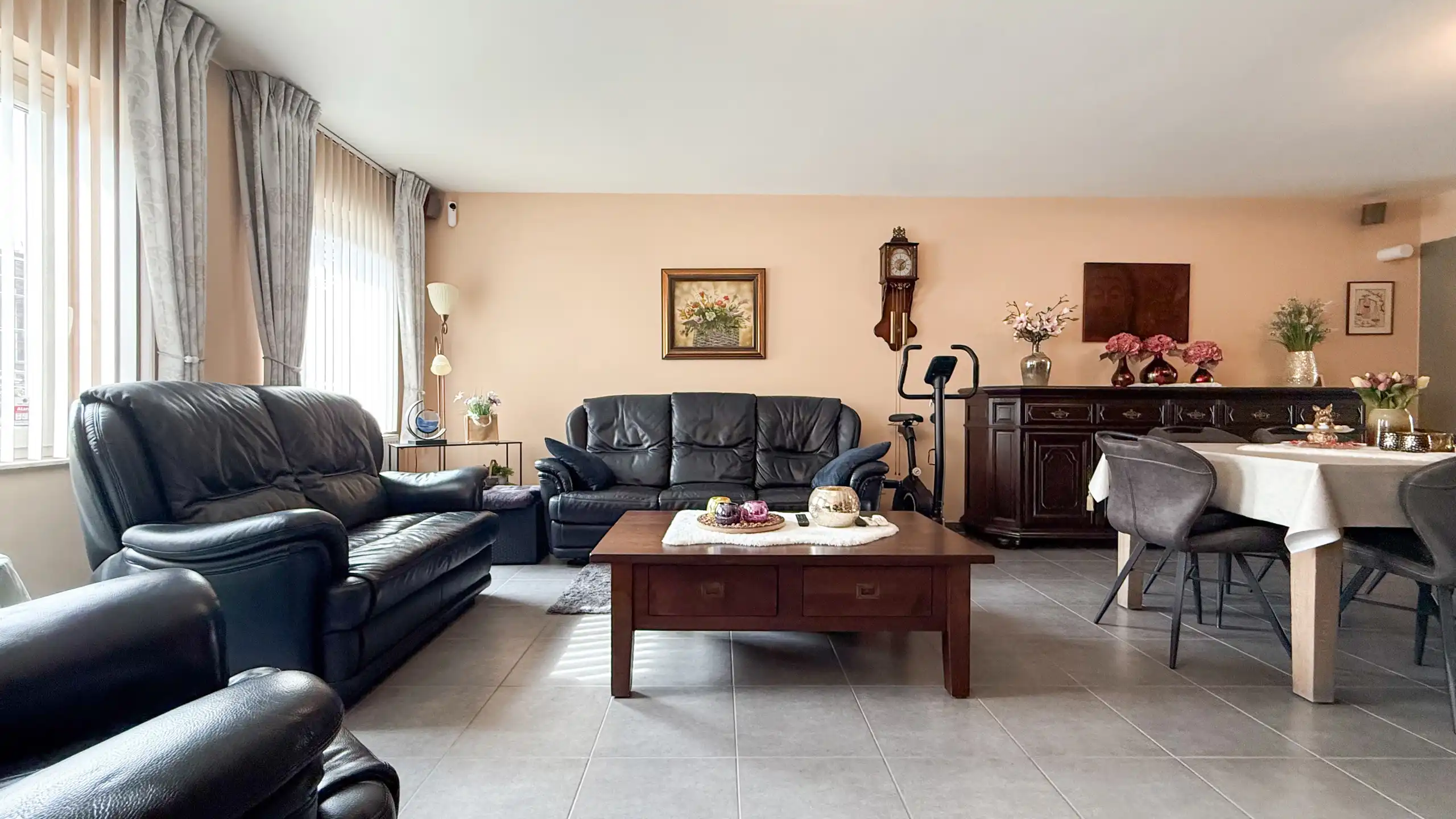 Ruim gelijkvloers appartement met tuin en parking foto 6