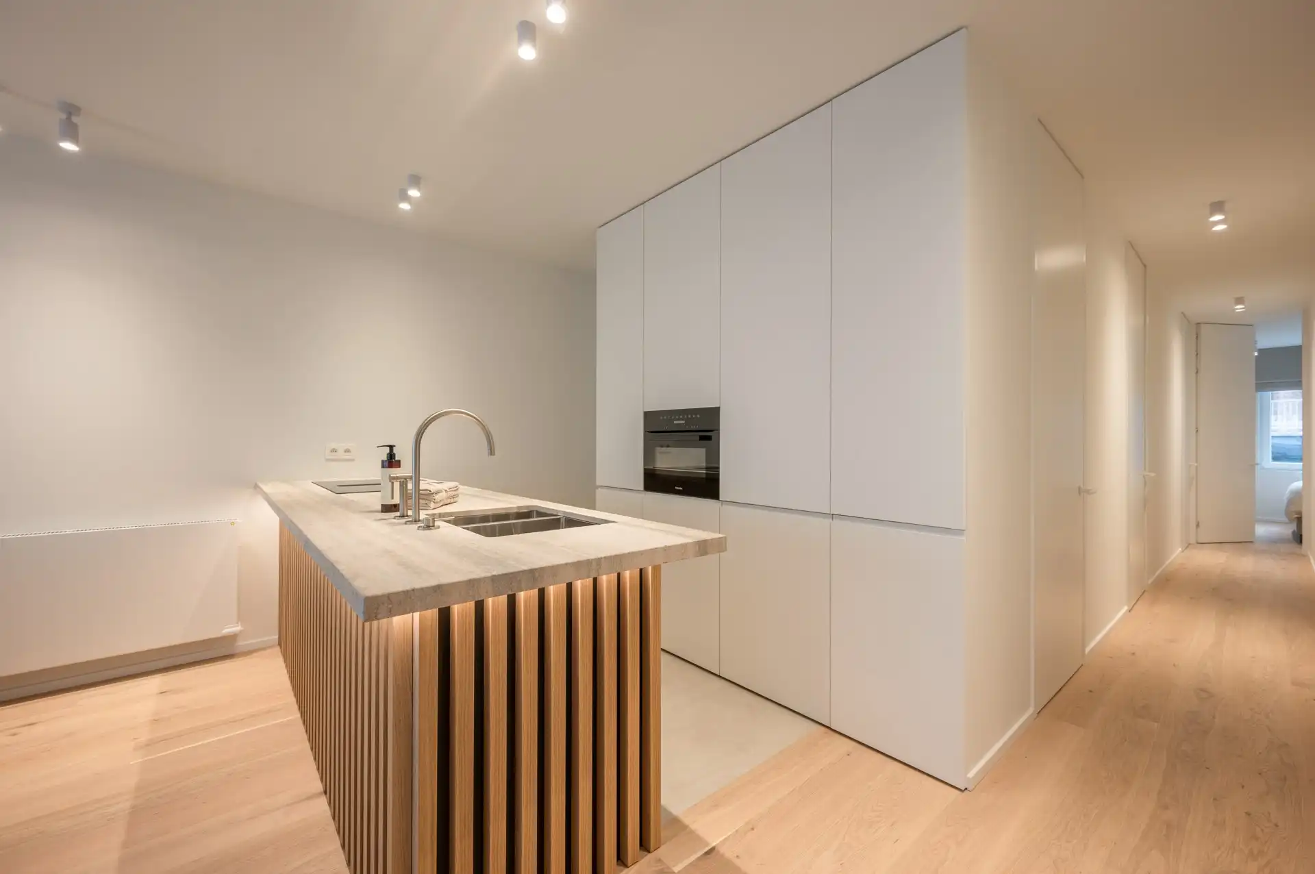 Prachtig gerenoveerd appartement met zuidwesten oriëntatie gelegen in het centrum van Knokke, vlakbij de Dumortierlaan foto 15