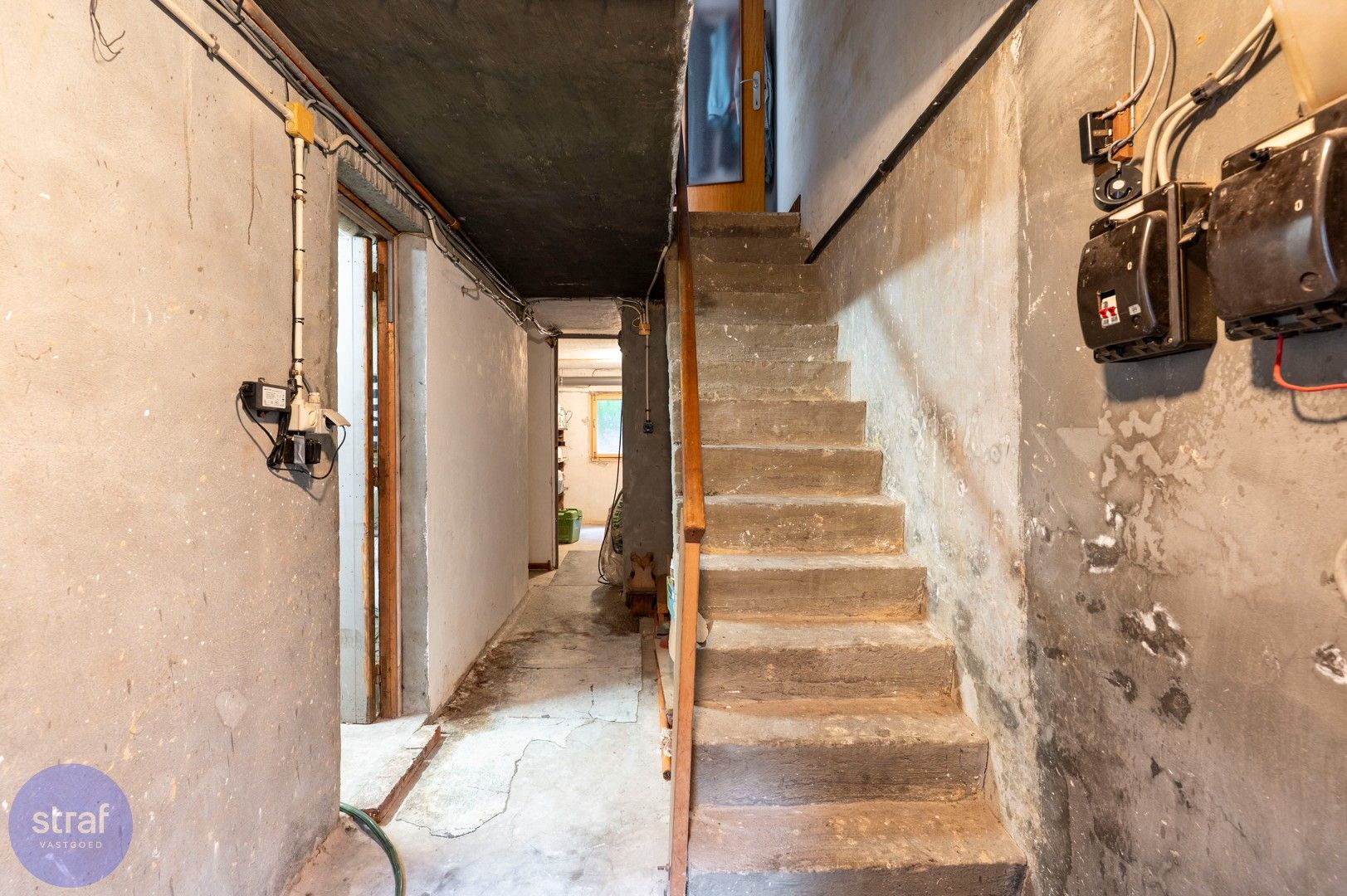Ruime woning met veel potentieel in een doodlopende straat foto 15
