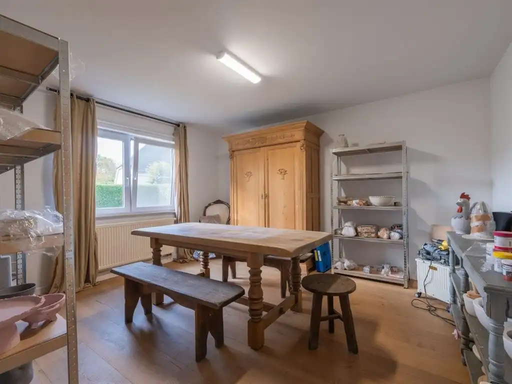 Gezellige, instapklare gezinswoning op riant perceel foto 33