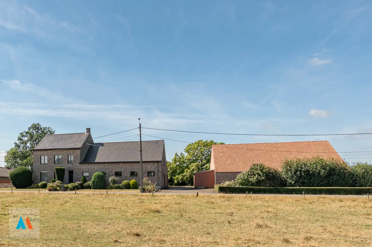 Langgevelhoeve met bijgebouwen in Loenhout foto 22