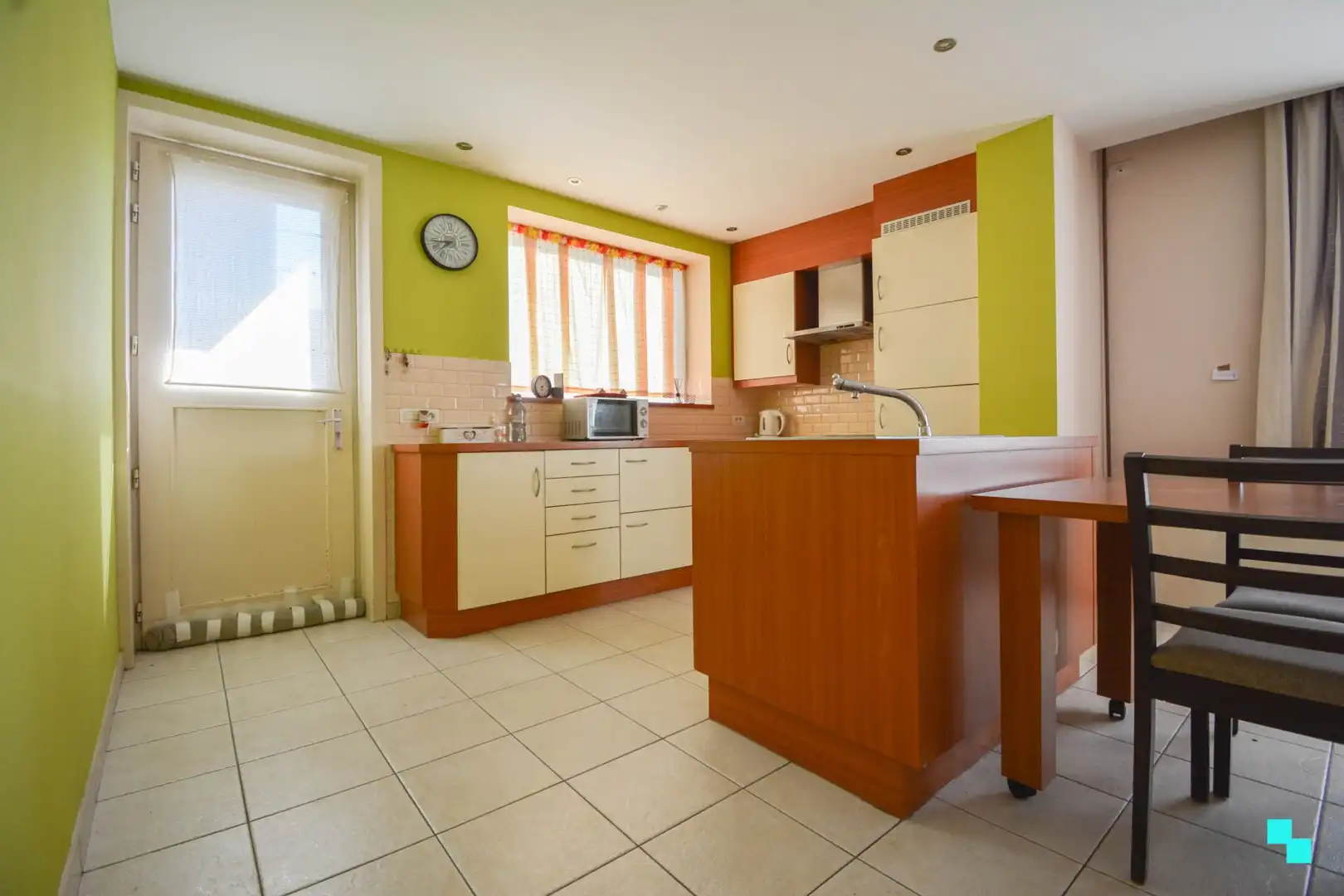 HOB op hoekperceel in centrum Hooglede foto 9