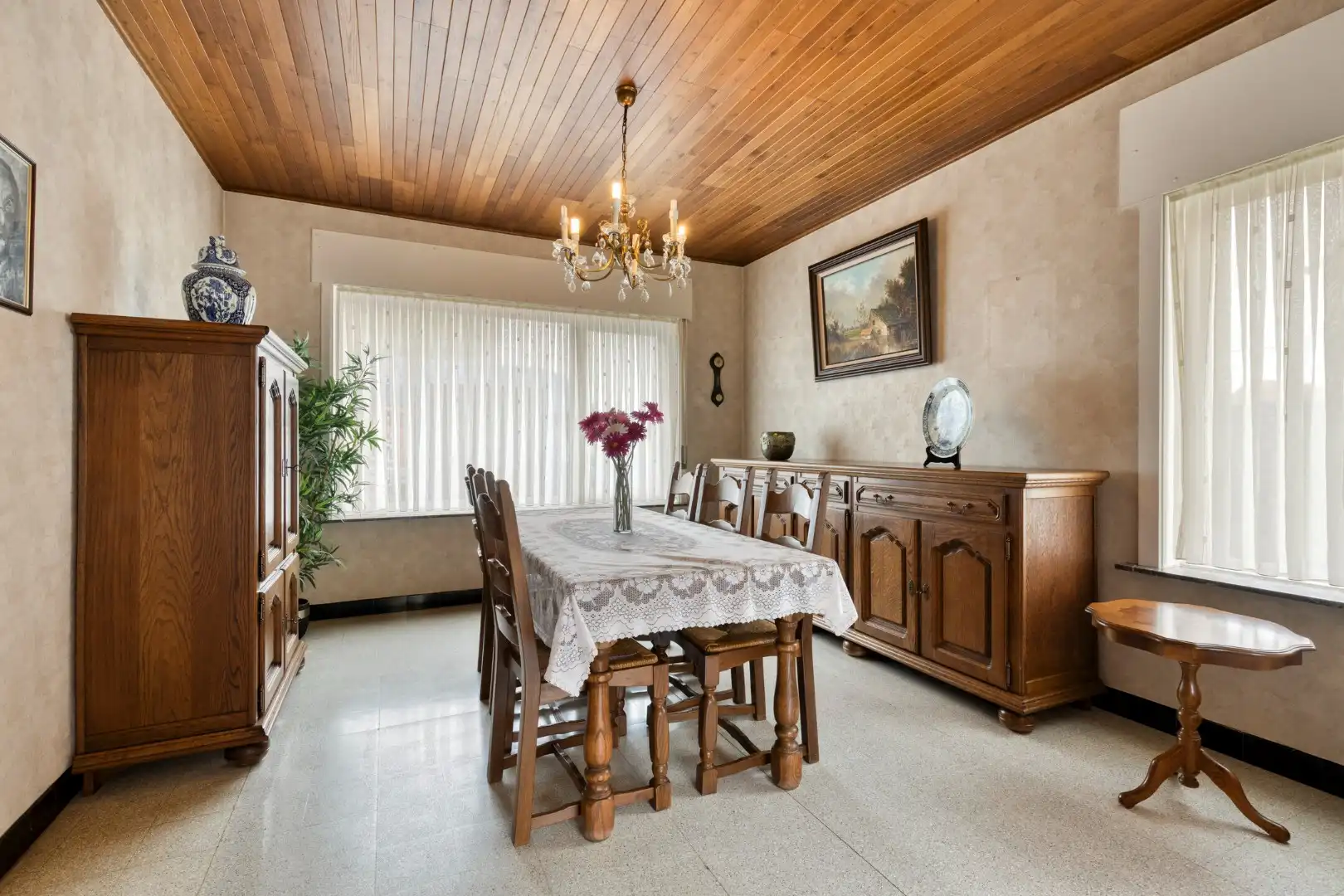 Robuuste open bebouwing met 4slpks  foto 4