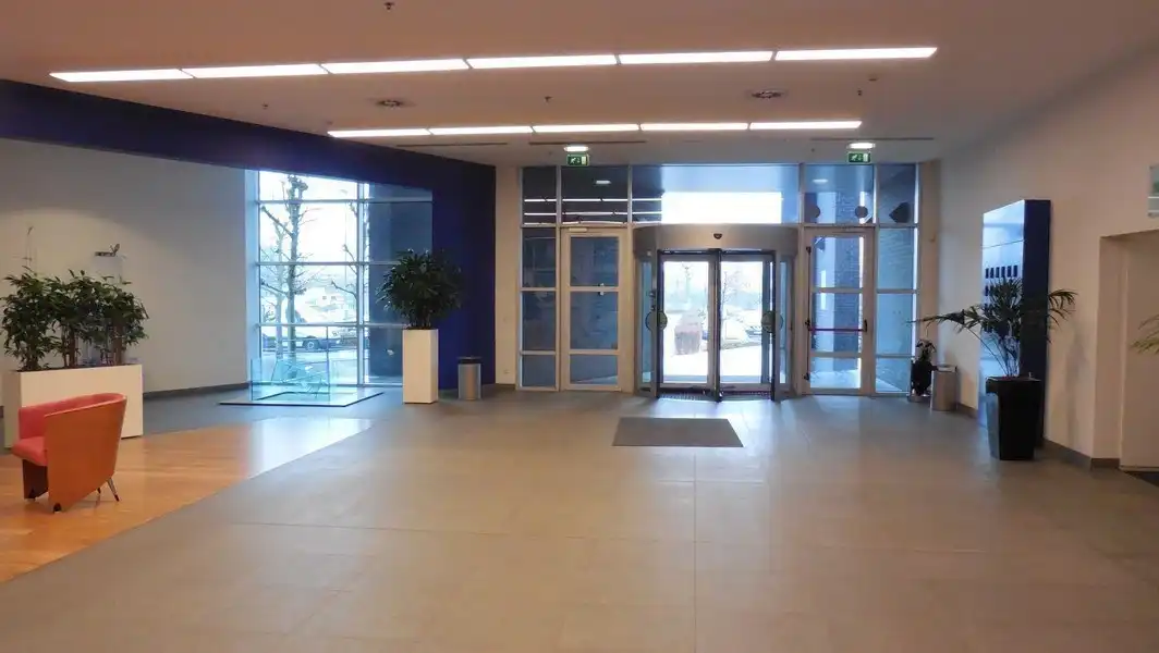 Kantoorruimte met dienstverlening in Lier foto 2