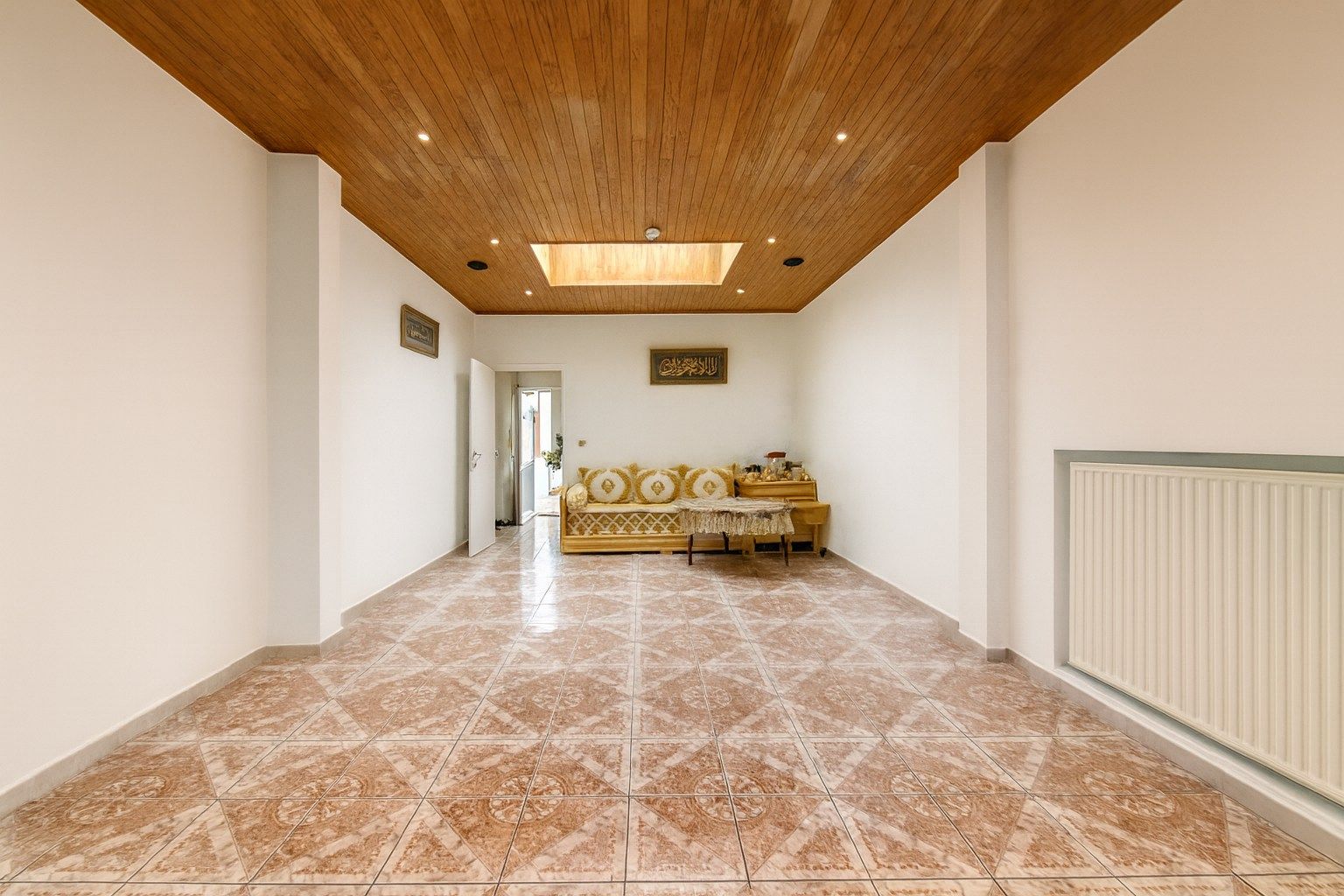 Te koop: Uitzonderlijk ruime stadswoning met 6 slaapkamers, garage en tuin in het hart van Sint-Niklaas! foto 6