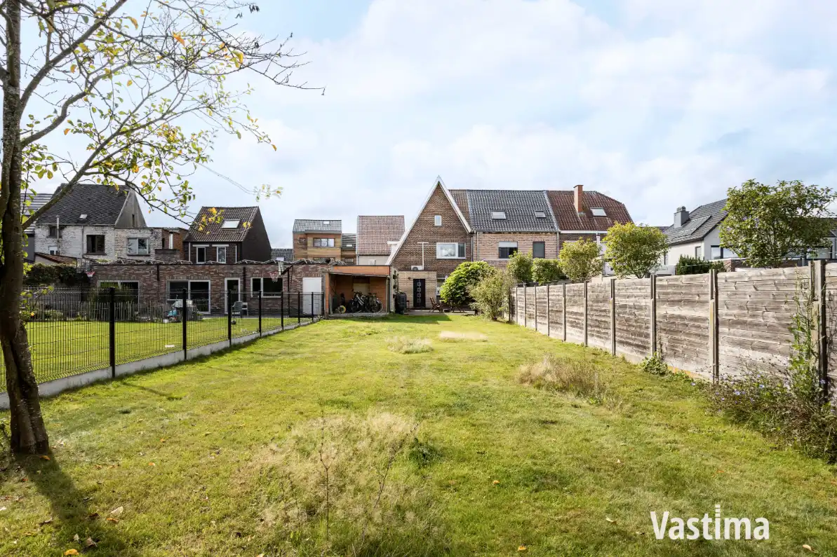 Halfopen woning met prachtige tuin en ruimte om te groeien foto 27