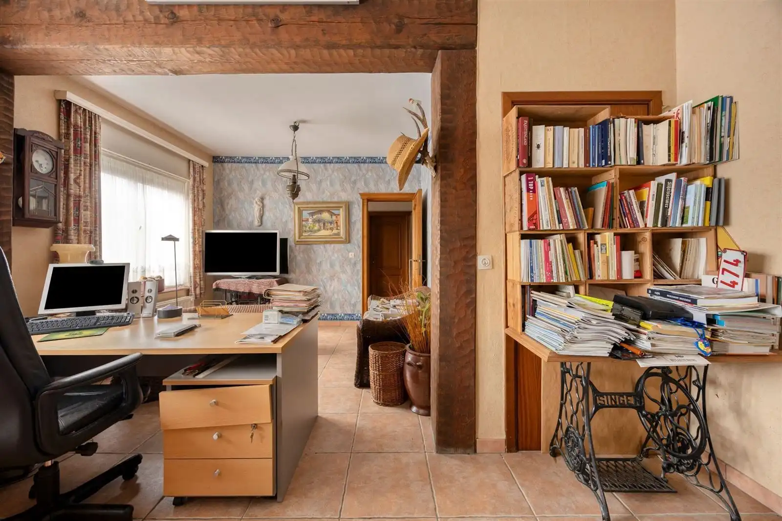 Bungalow met grote garage en tuin  foto 10