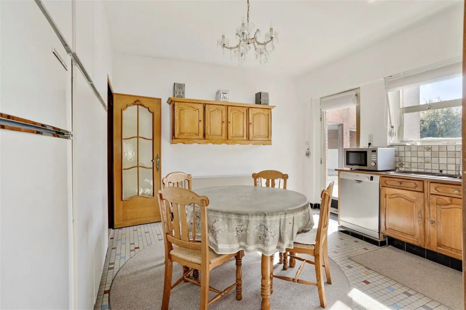 Woning met 3-slpks en inpandige garage foto 5