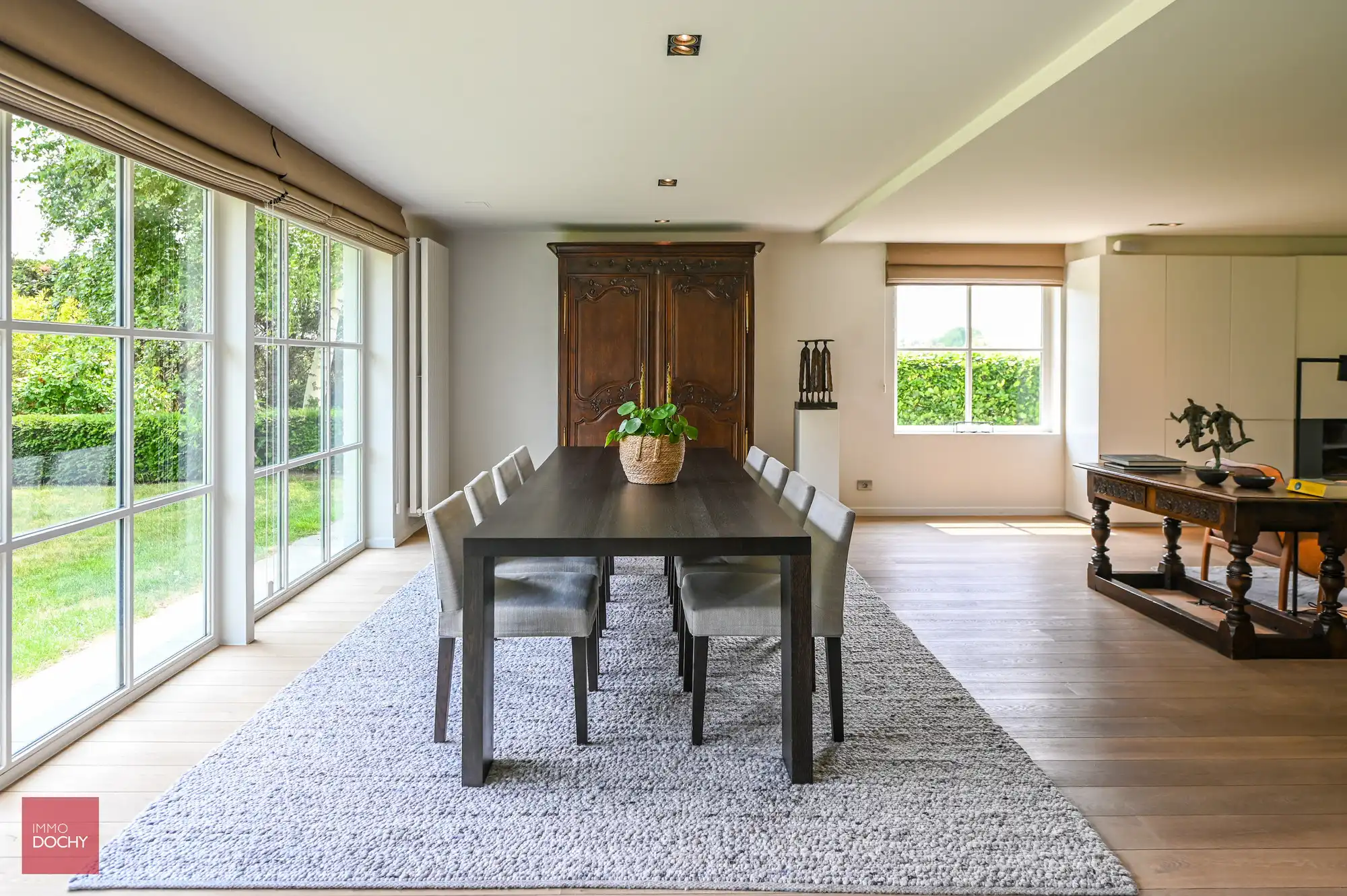 Instapklaar landhuis met bijgebouw foto 14