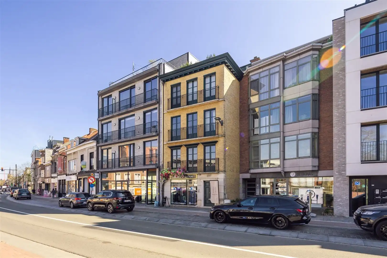 Kiftgate residence met zicht over het mooie dokter Roosensplein foto 18