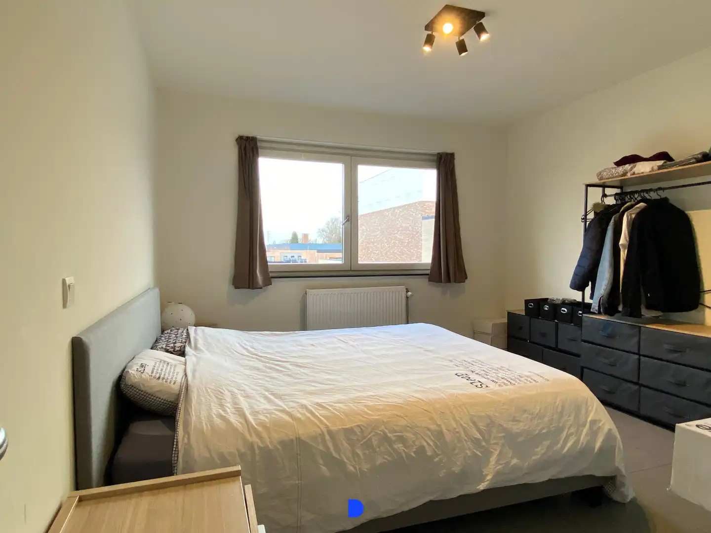 Comfortabel appartement met 2 slaapkamers en garage. foto 7