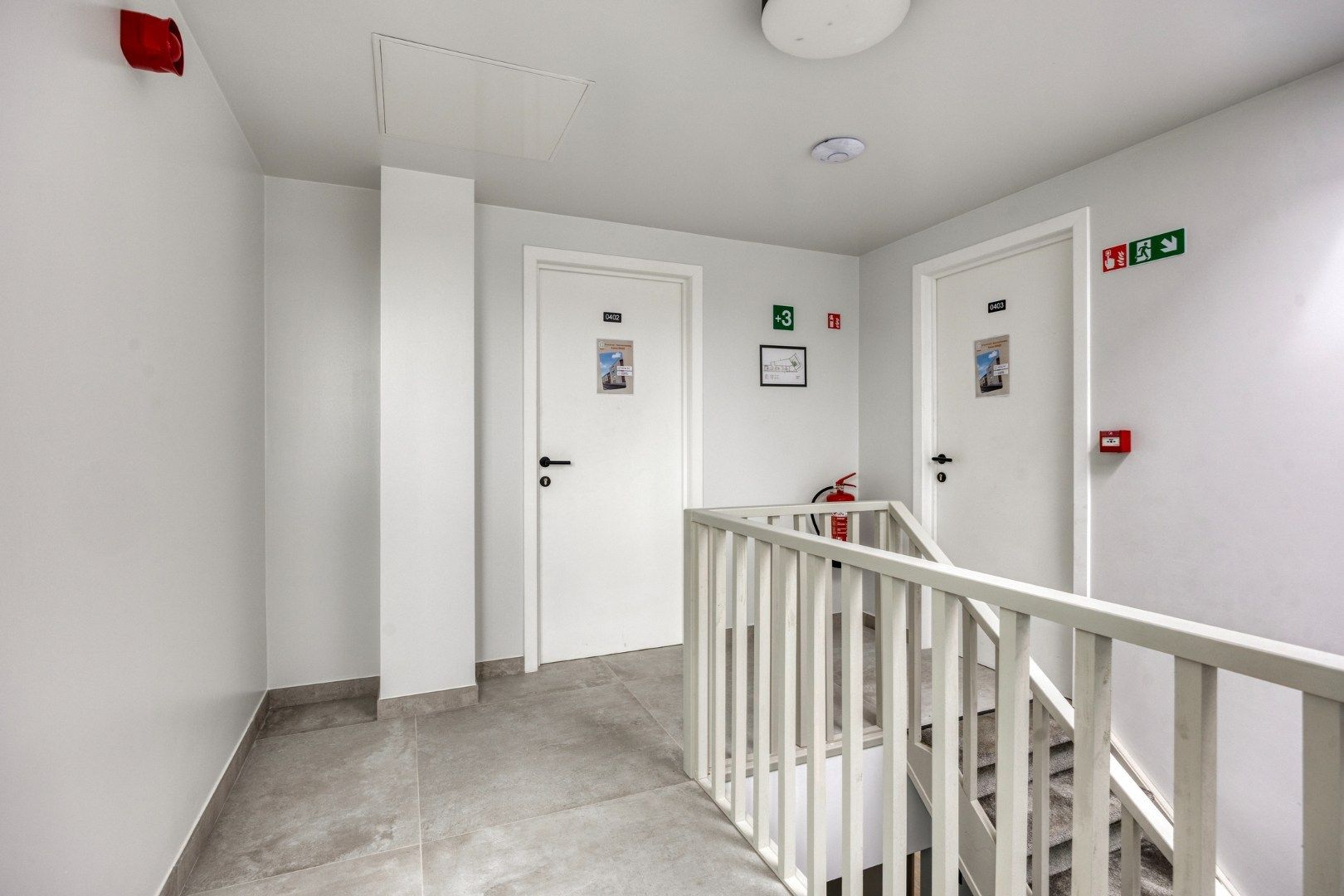 Volledig gerenoveerde en gemeubelde studentenkamers met privé-sanitair.  foto 4