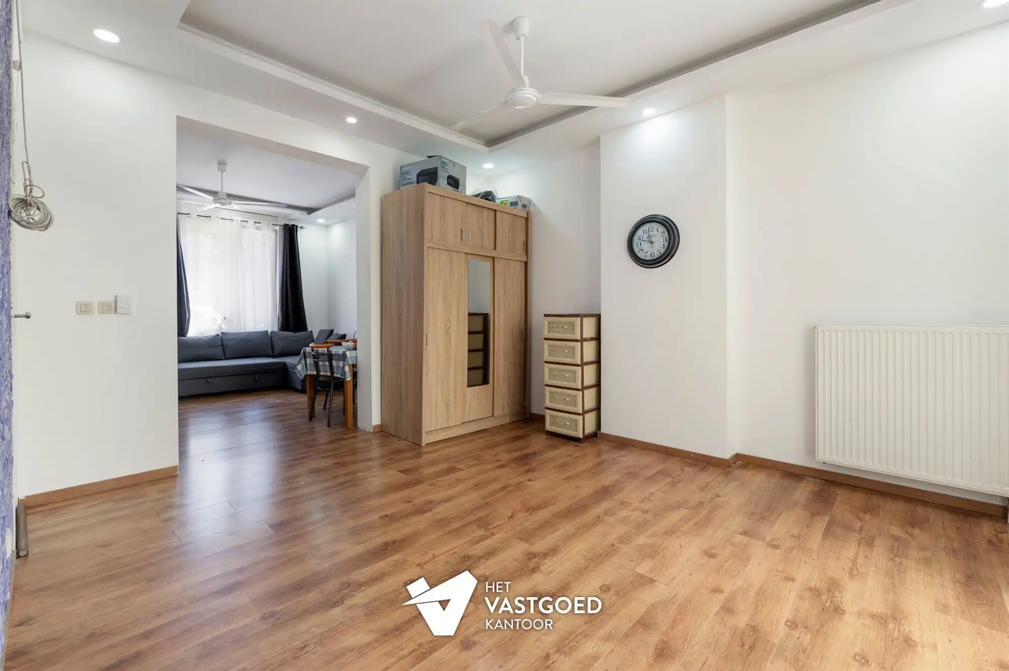 RECENT GERENOVEERDE WONING (172M²) MET 3 SLAAPKAMERS EN GEZELLIGE STADSTUIN TE MOLENSTEDE foto 6