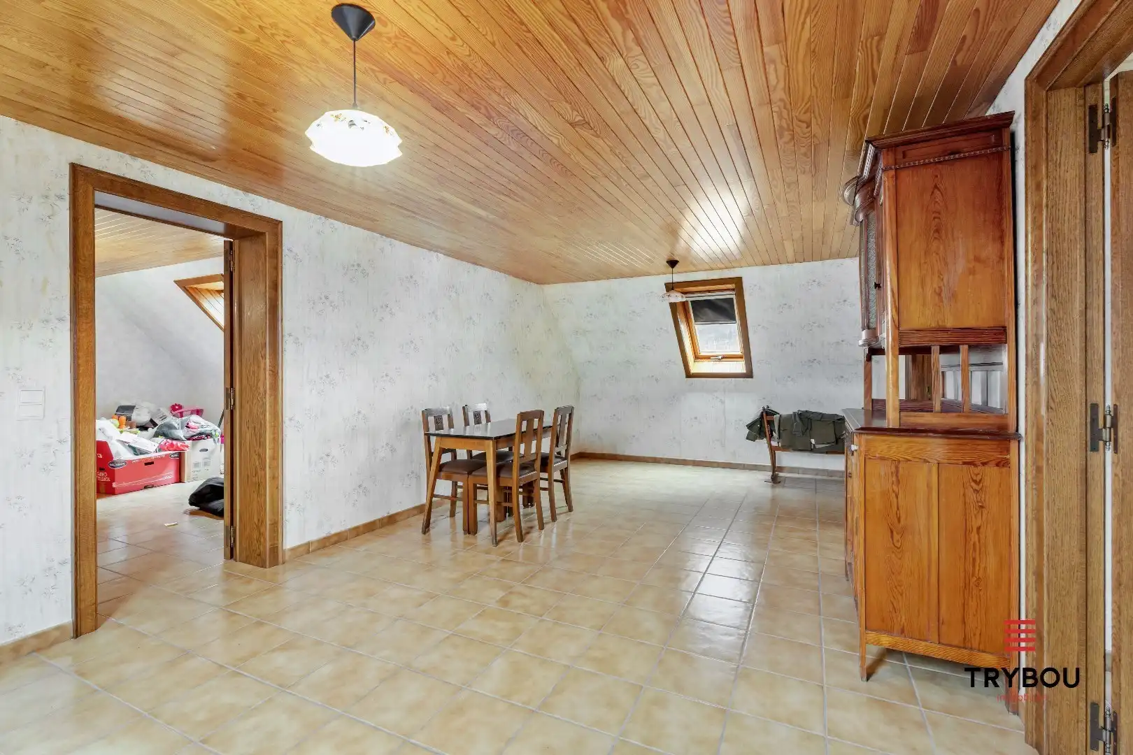 Ruime woning op ruim perceel grond in Centrum Houthulst foto 13