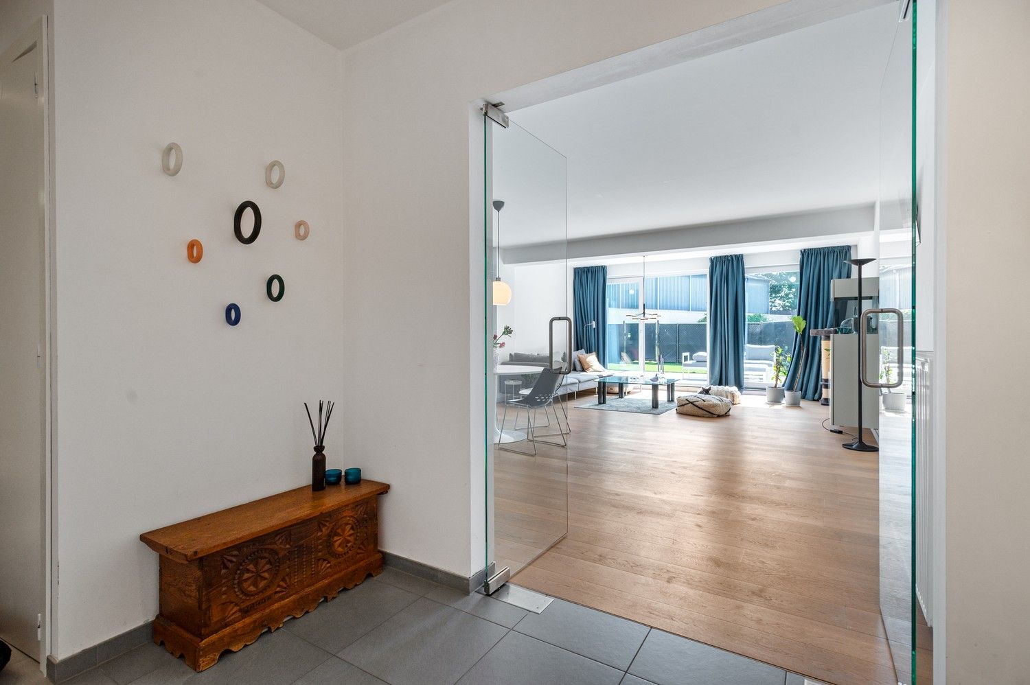 Gezellig instapklaar gelijkvloers appartement met 3 SLPK en een ruim tuin/terras in Antwerpen! foto 2