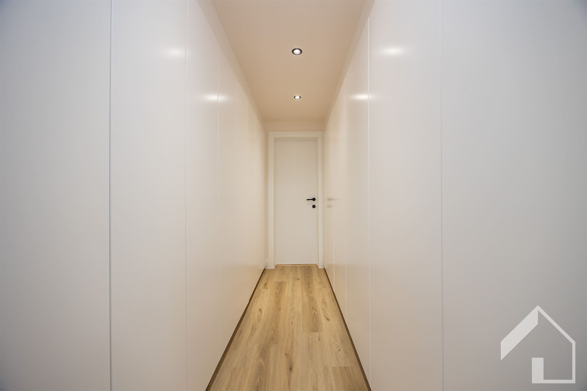 Prachtig gerenoveerde rijwoning! foto 22