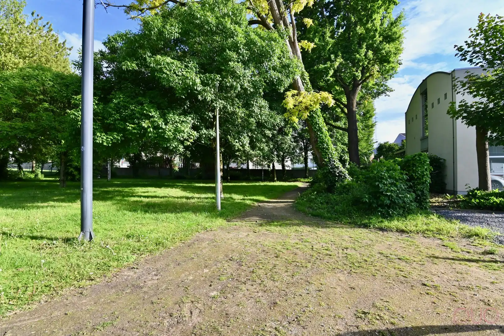 Knappe villa met prachtig aangelegde tuin op wandelafstand van de Truiense Grote Markt foto 53
