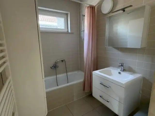 Appartement op de eerste verdieping met 2 slaapkamers + kelder foto 8