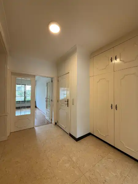 Ruim 2-slaapkamerappartement met garage nabij De Sterre foto 7