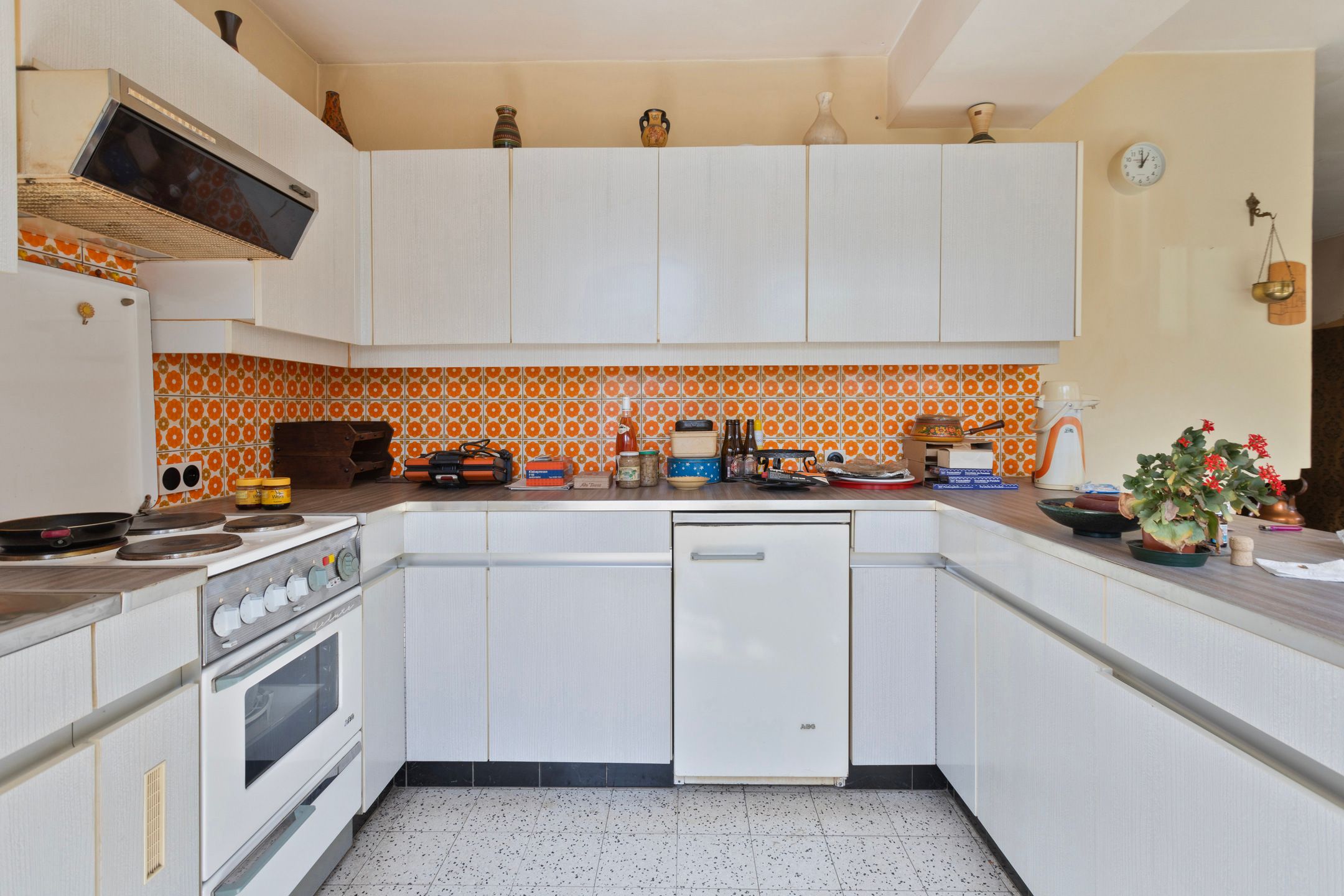 Te renoveren woning op centrale ligging foto 6