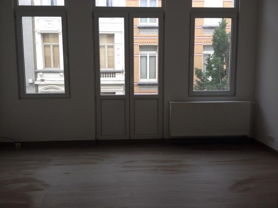 TE HUUR: Appartement met 1 slaapkamer te Antwerpen. foto 2