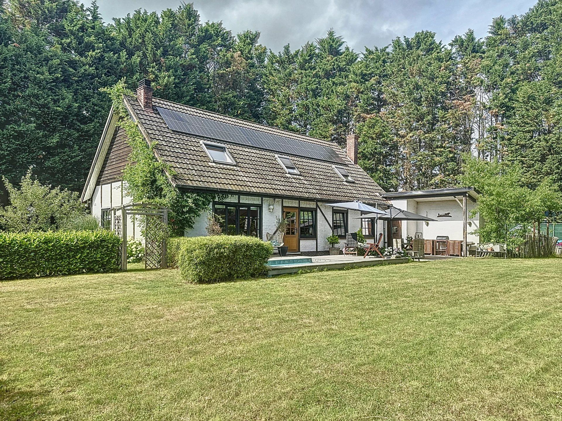 Volledig gerenoveerde villa in de Europese wijk. foto 44