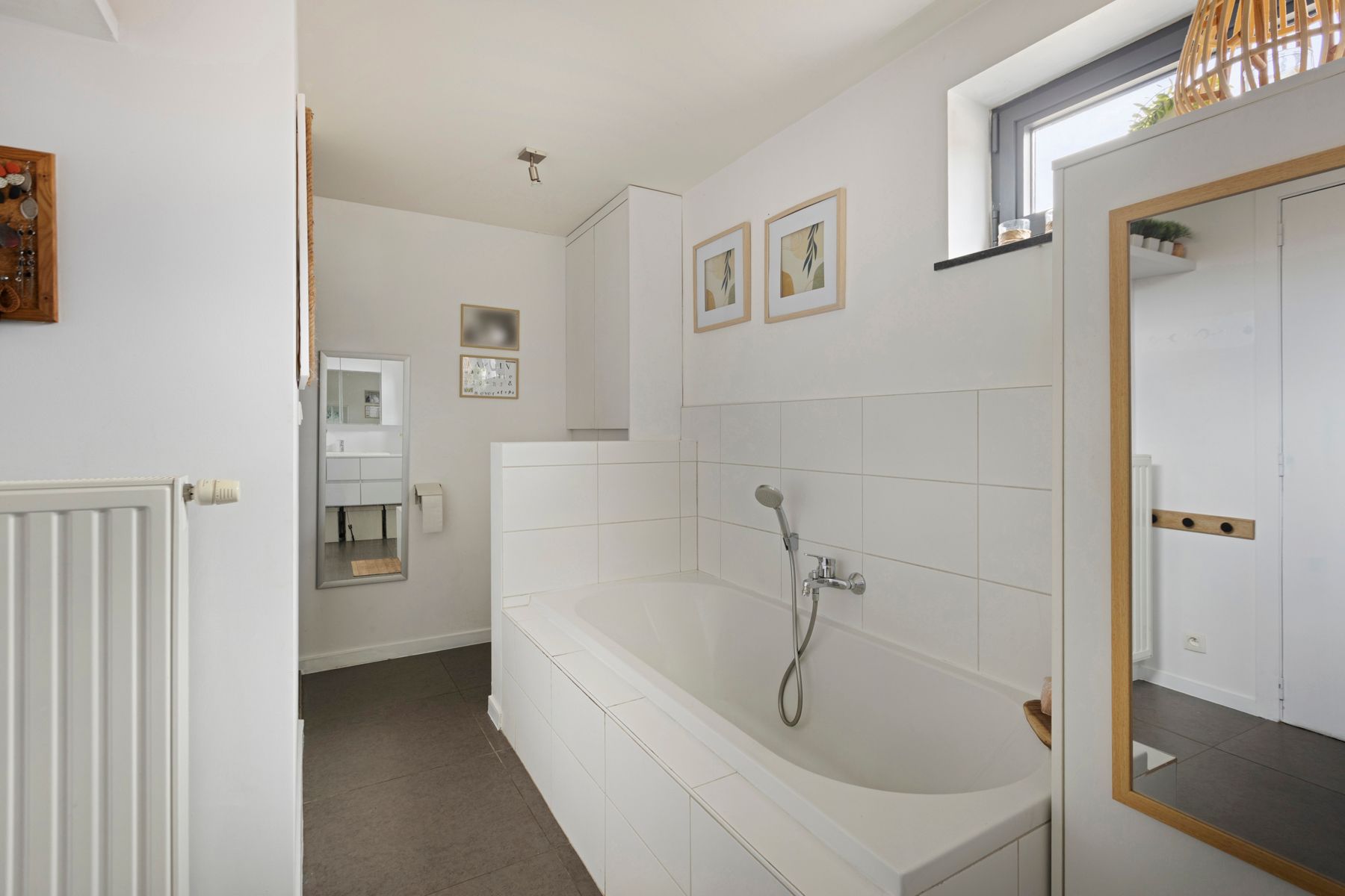 Moderne nieuwbouwwoning met 4 slaapkamers en gezellige tuin. foto 27