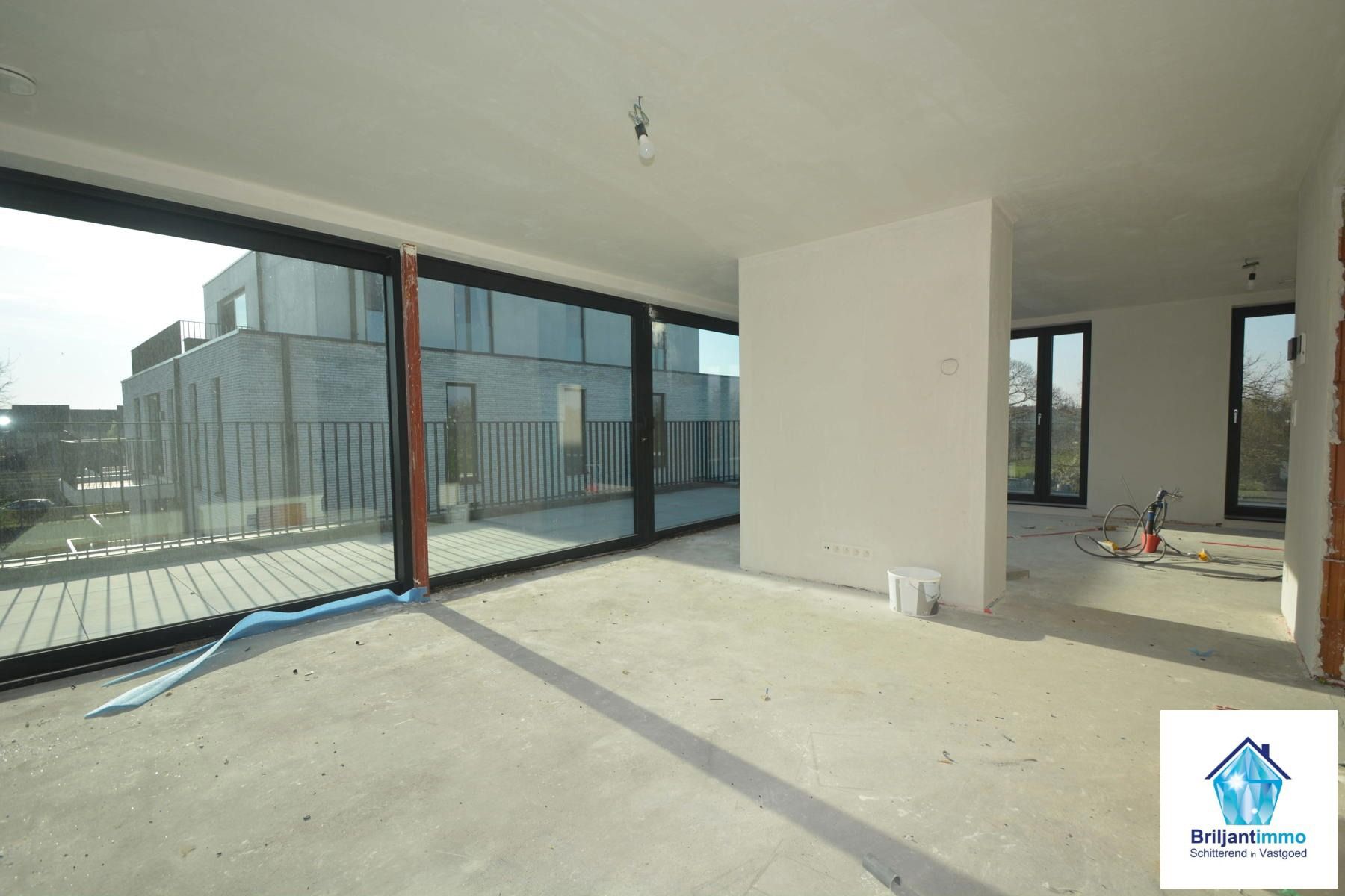 Uniek penthouse 115,21m² met ruim terras - 6% BTW mogelijk foto 2