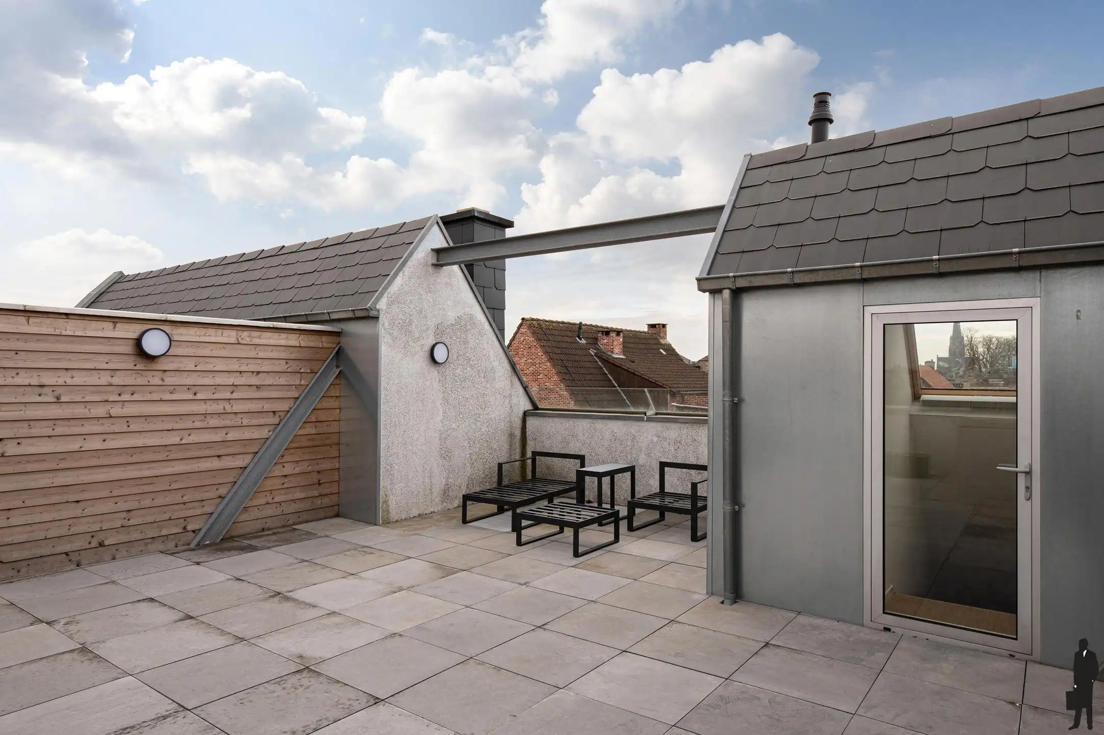 Charmante gerenoveerde duplex met 2 slaapkamers foto 14