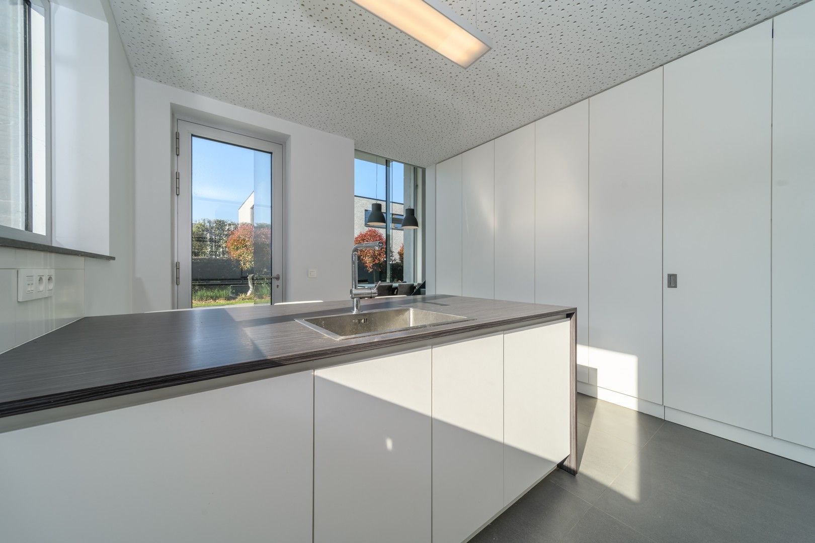 Zeer ruime, moderne en luxueuze villa foto 7