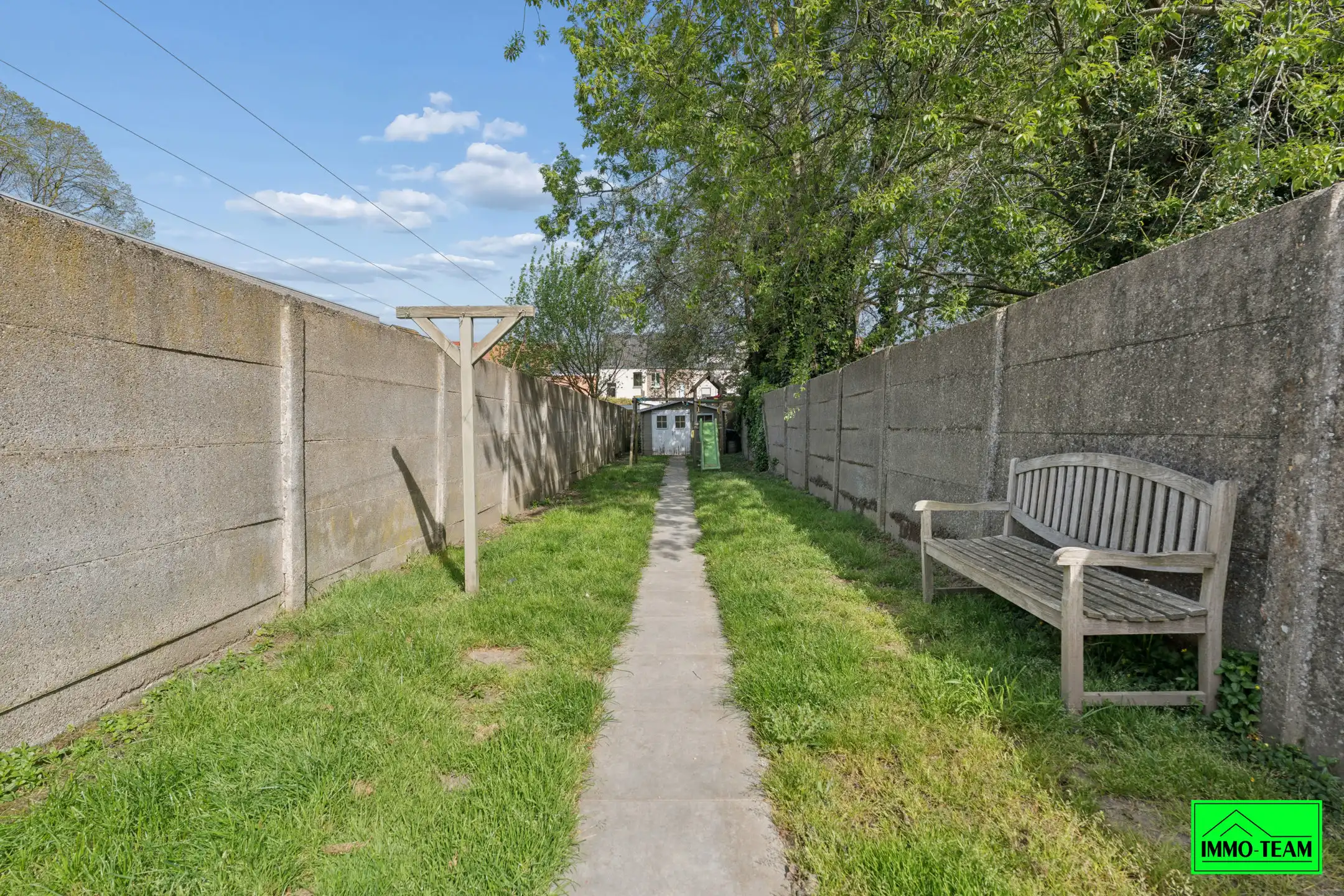 Instapklare gerenoveerde woning nabij het stadscentrum. foto 25