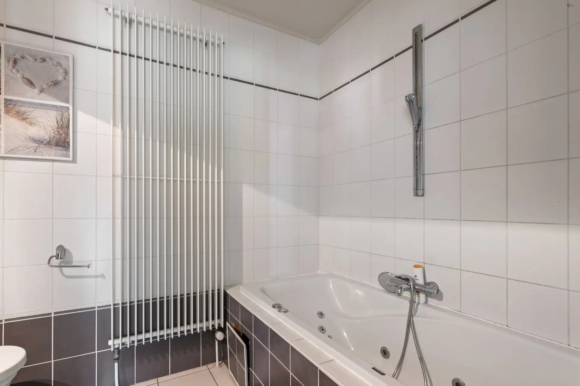 Unieke hoeve met bijgebouw op 19.459 m² grond, verscholen in het groen foto 13