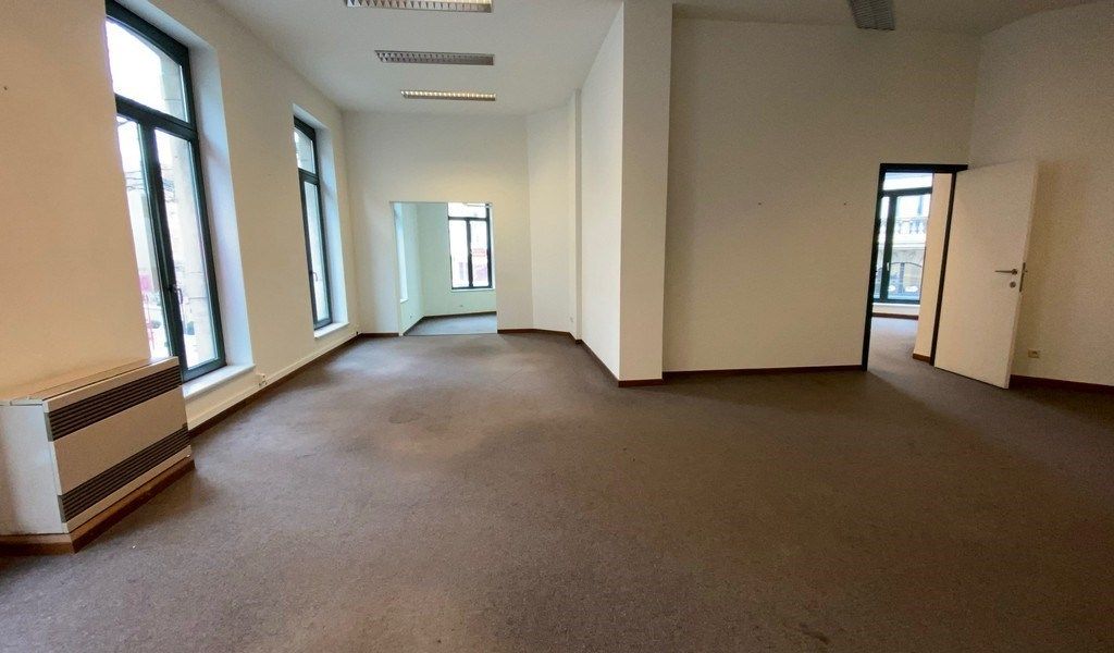 Kantoorruimte te huur in gerenoveerde herenwoning in centrum Gent foto 11