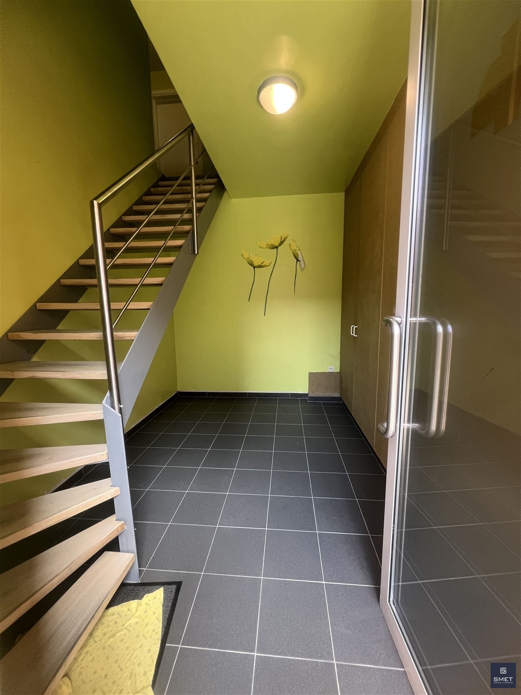 IDEALE INVESTERINGSEIGENDOM  APPT MET 3 SLPK EN GAR. foto 4