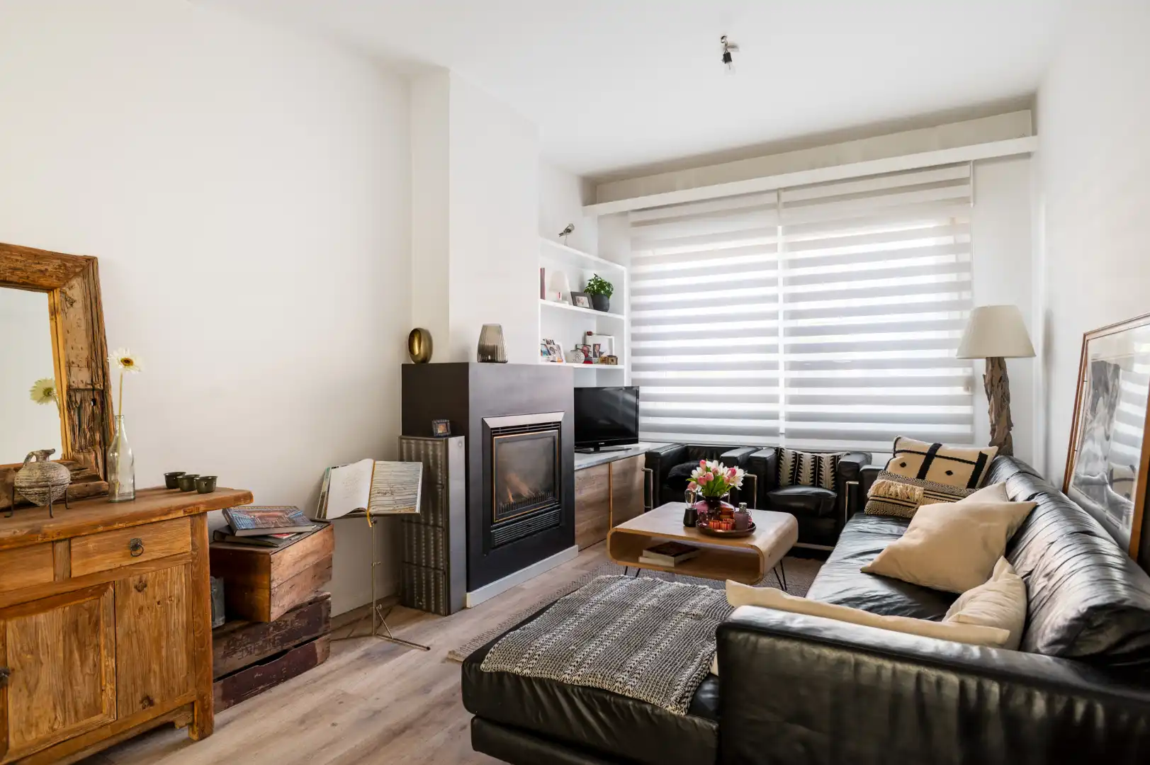 Verrassend ruim en energiezuinig wonen met een zonnige tuin in Schoten! foto 7