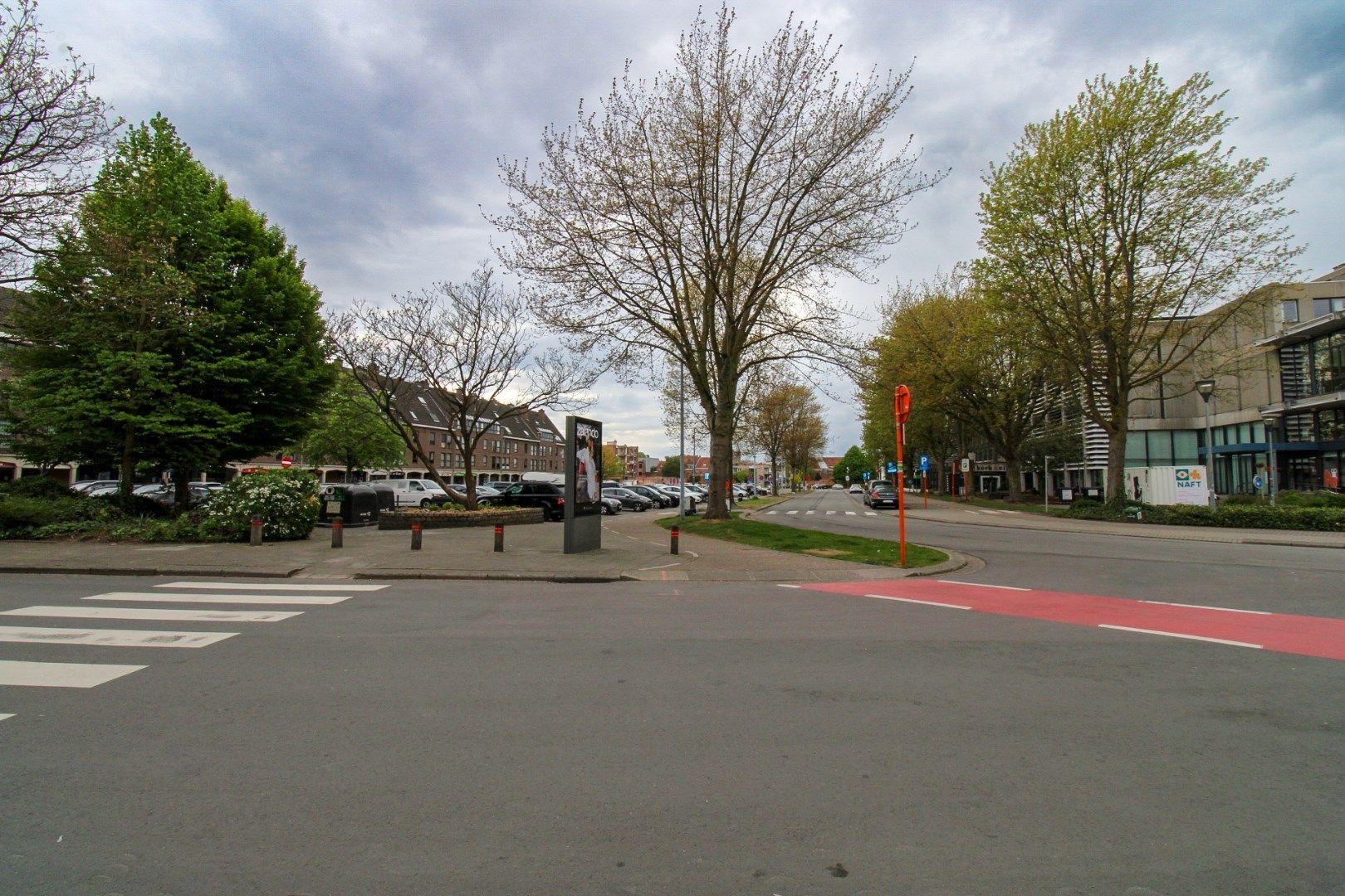 Nieuwe kansen wachten: Veelzijdige kantoor- of handelsruimte te huur in het hart van Sint-Niklaas  foto 10