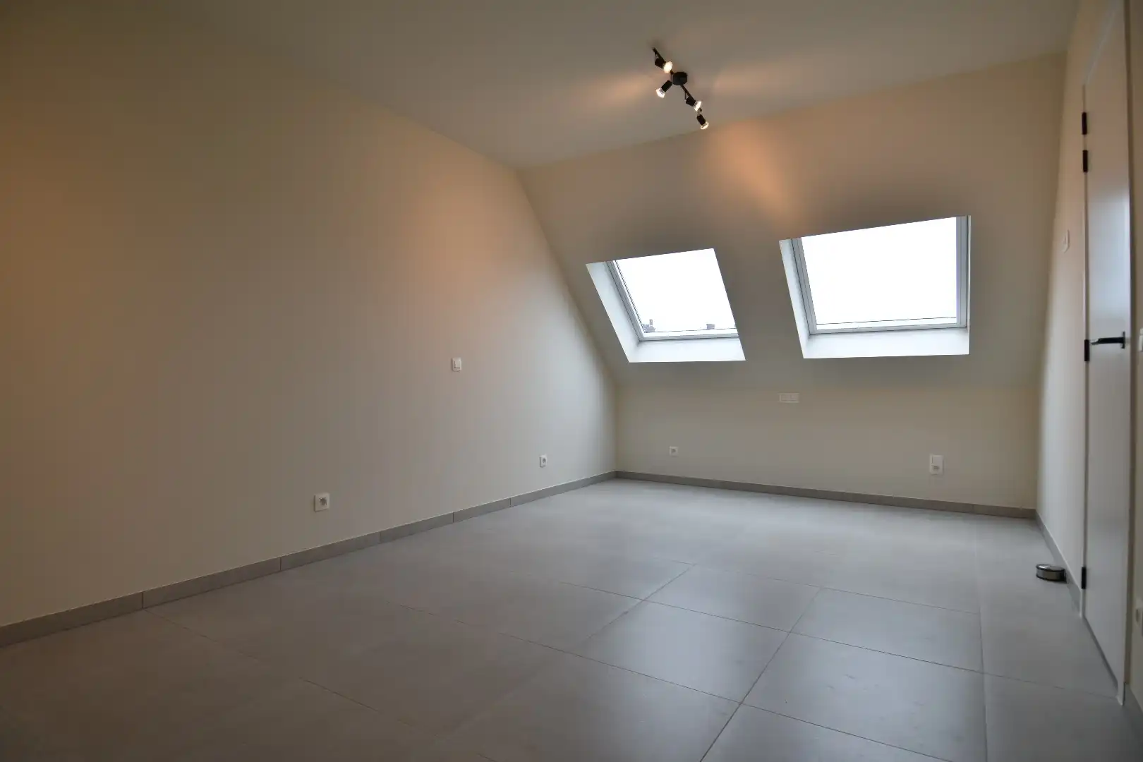 Luxe penthouse appartement met 2 terrassen in Gullegem foto 18