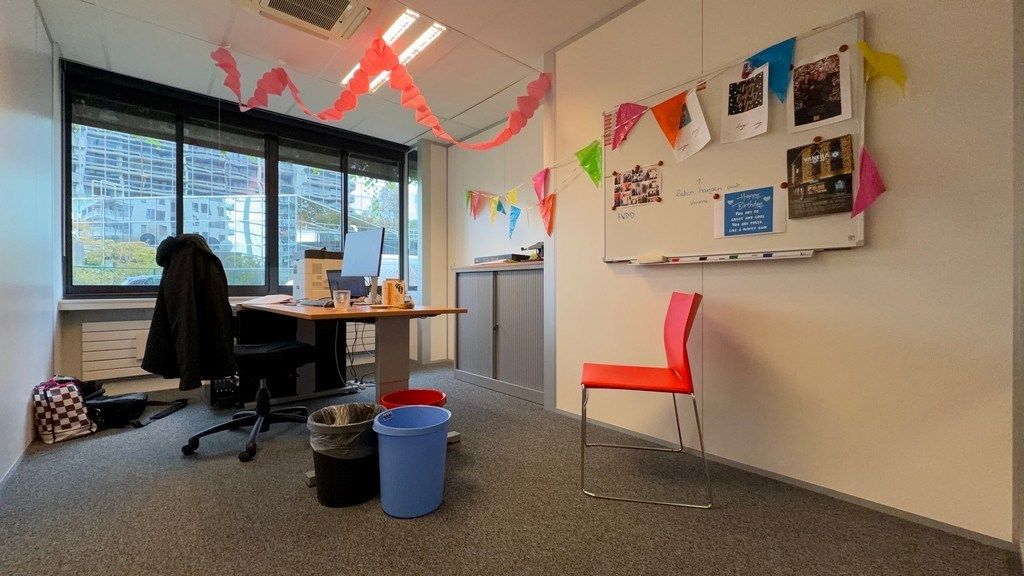 Gelijkvloerse kantoren te koop langs Singel in Antwerpen foto 14