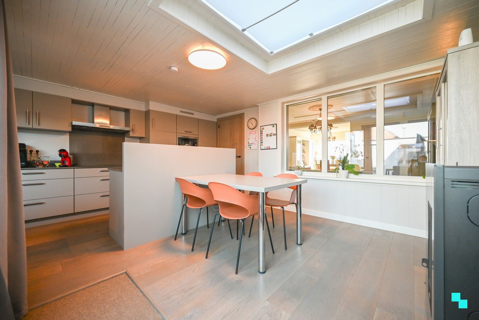 Instapklare ééngezinswoning met drie slaapkamers te Ingelmunster foto 2