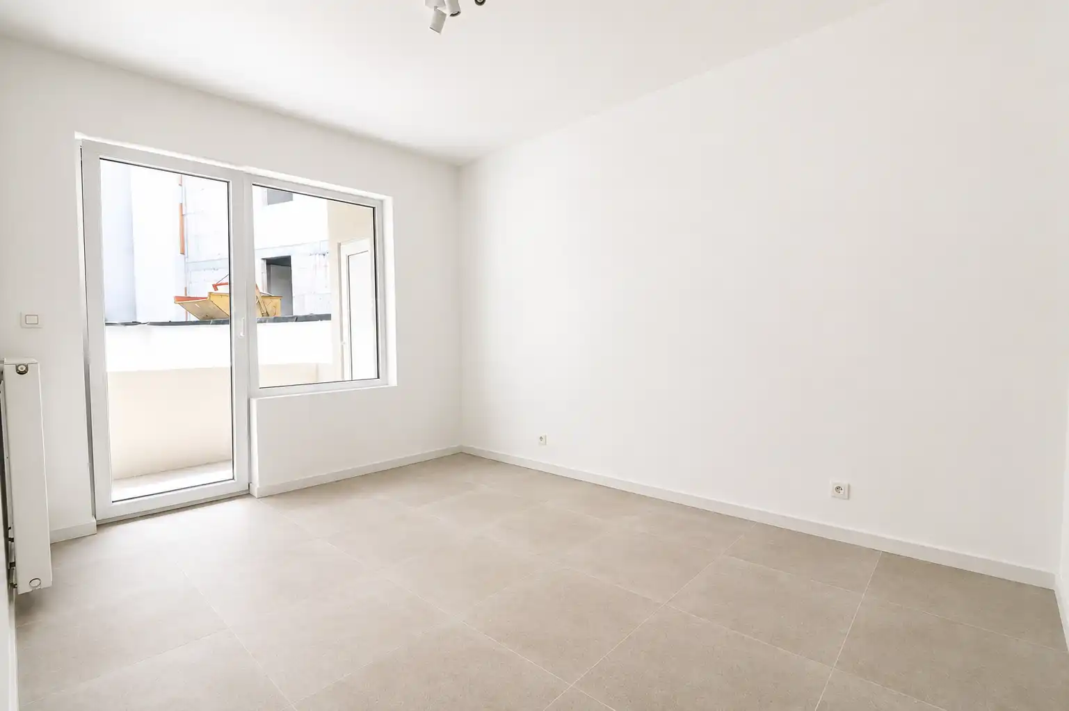 Instapklaar appartement met 2 slaapkamers met terras. foto 5