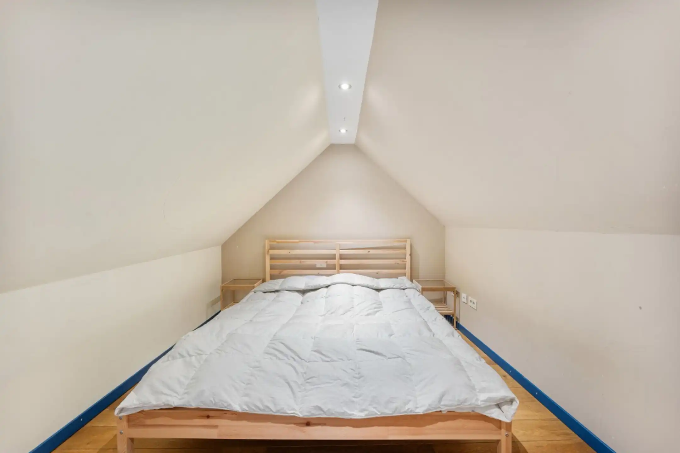 Zeer ruime woning met 5 slaapkamers, veel potentieel. foto 27