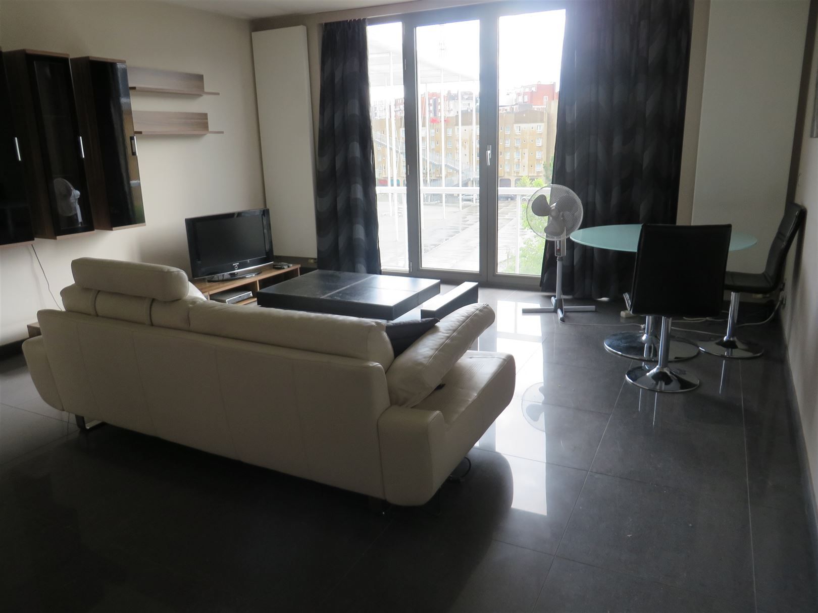 Duplex 2-slaapkamerappartement met terras! foto 3