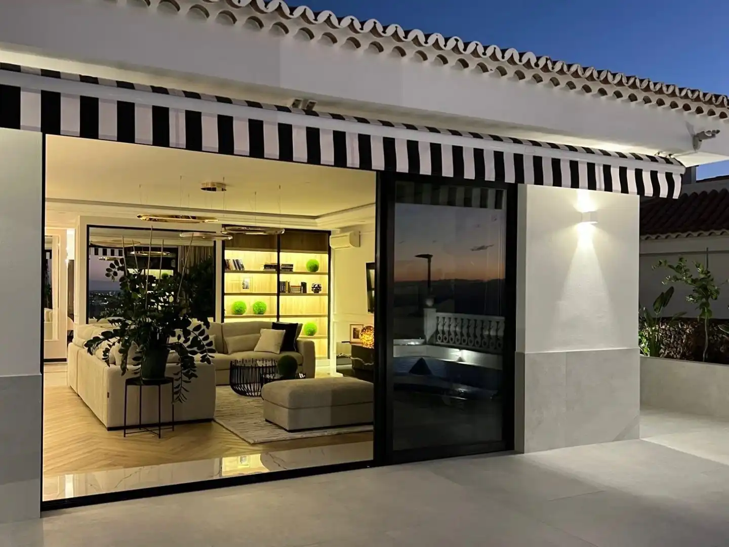 Exclusieve vrijstaande villa met zeezicht en privézwembad  foto 18