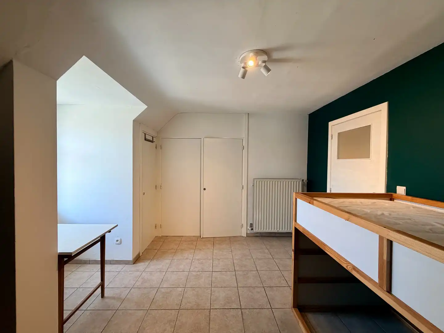 Instapklaar duplex-appartement te Lo-Reninge! foto 14